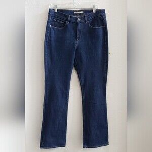 Classic Levi's boot cut size 10 or 30/32